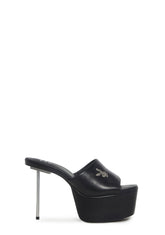 base|black
