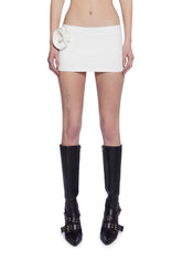 base|white