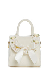 base|off white