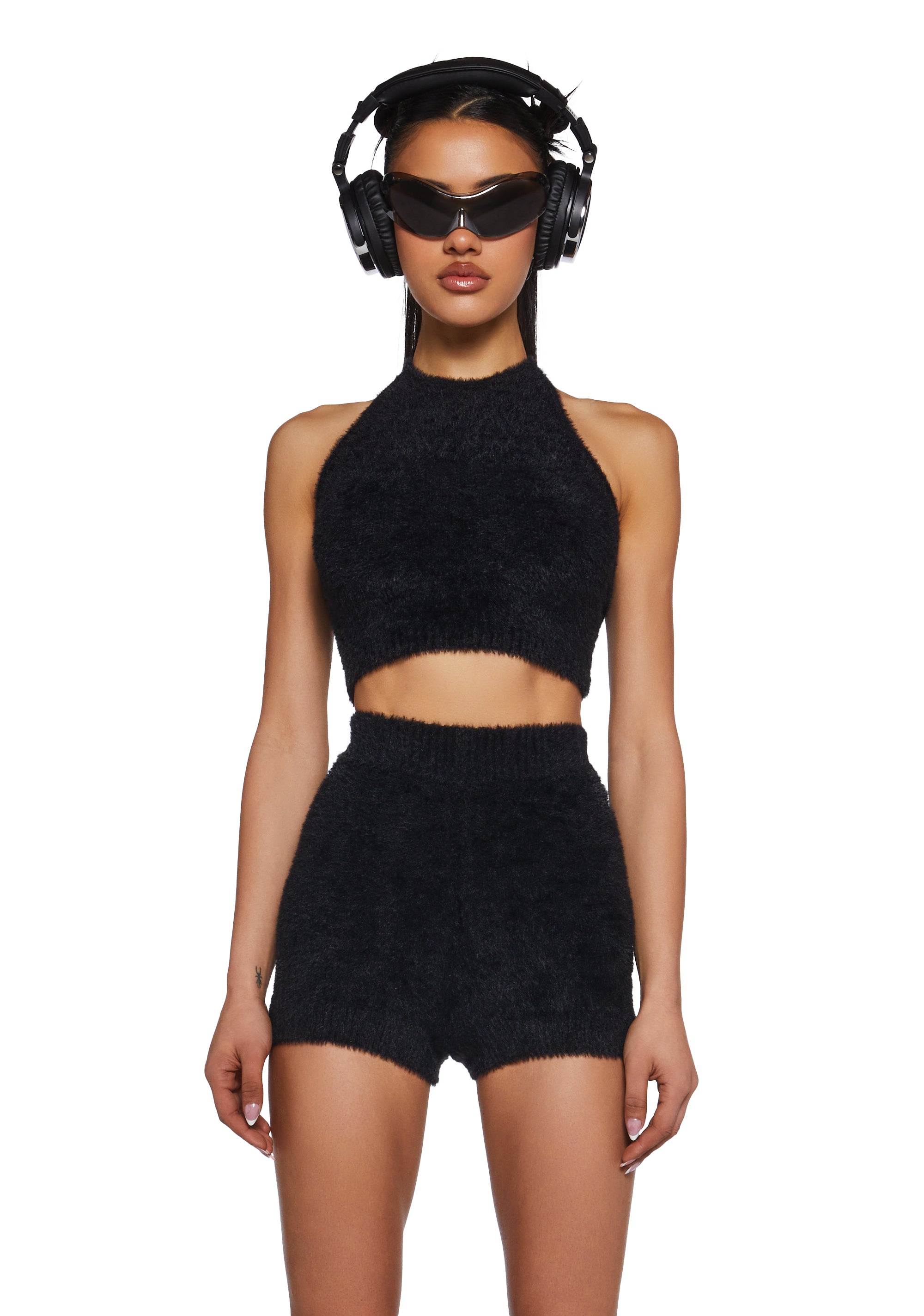 base|black