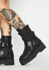 Low Traitor Boots