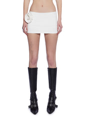 base|white