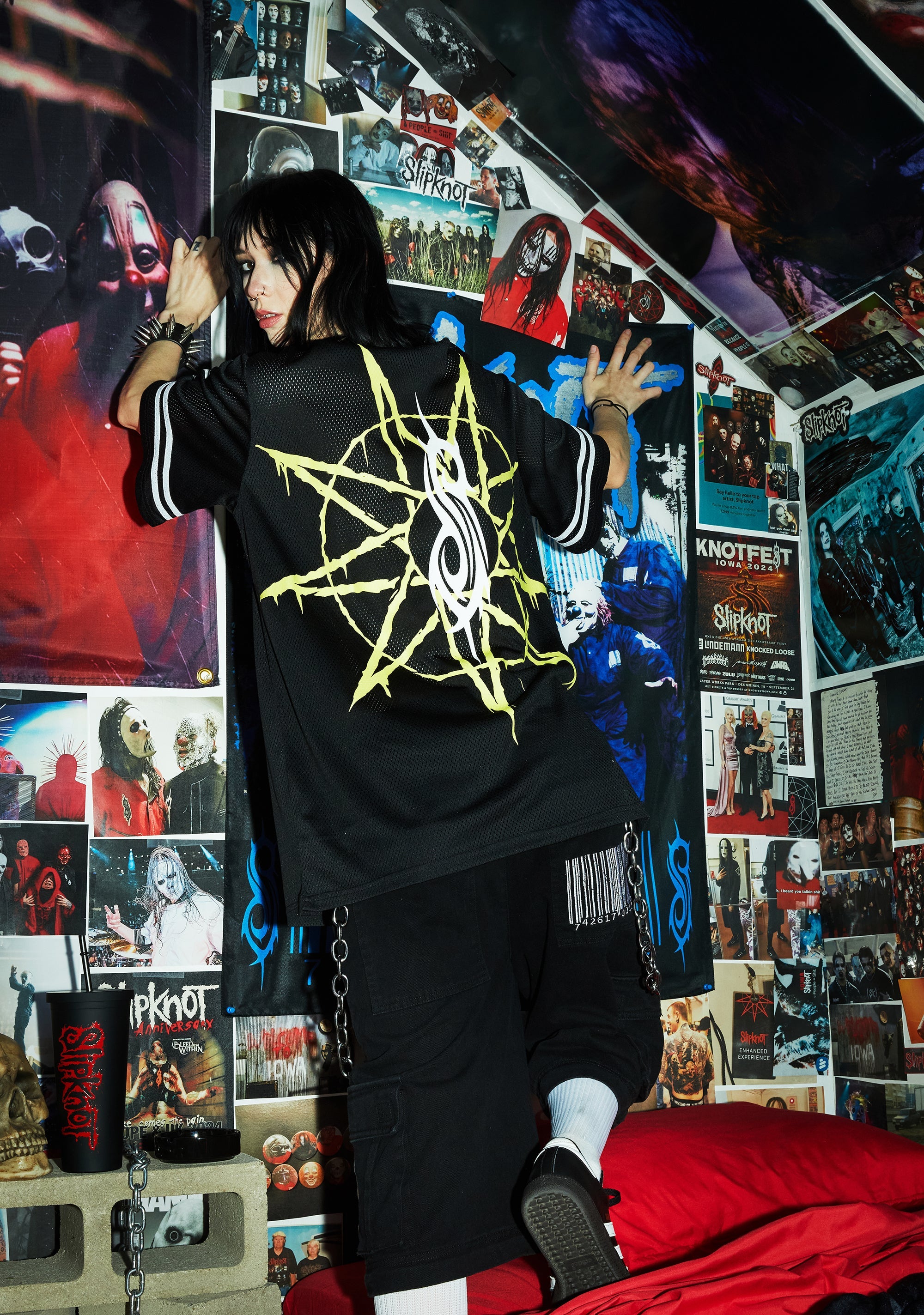 eight|black