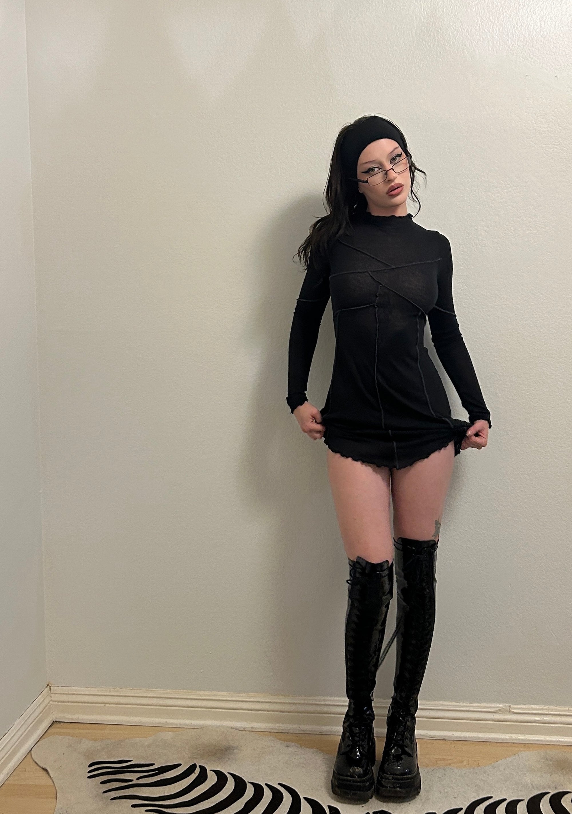 six|black