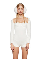 base|white
