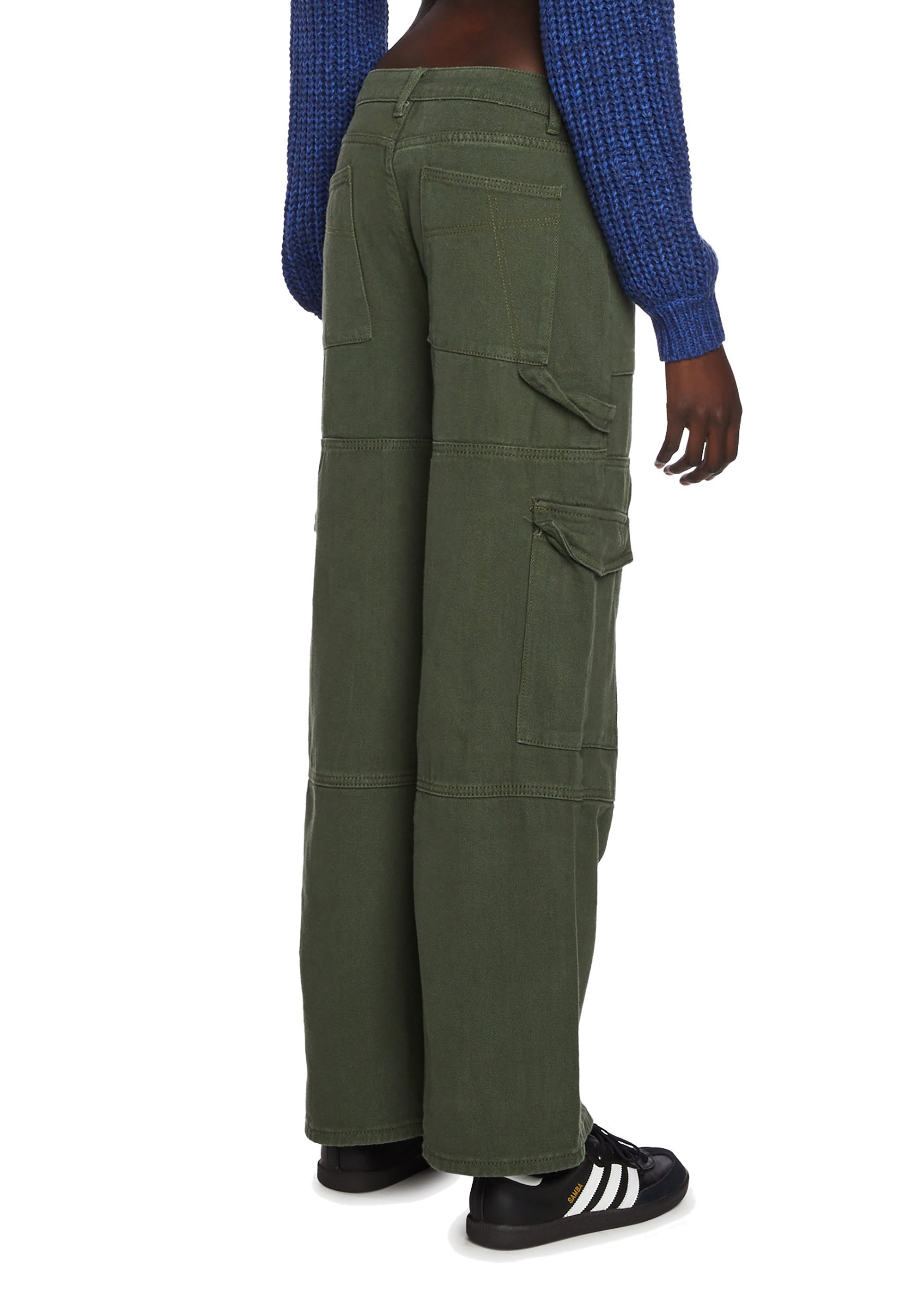 four|dark green