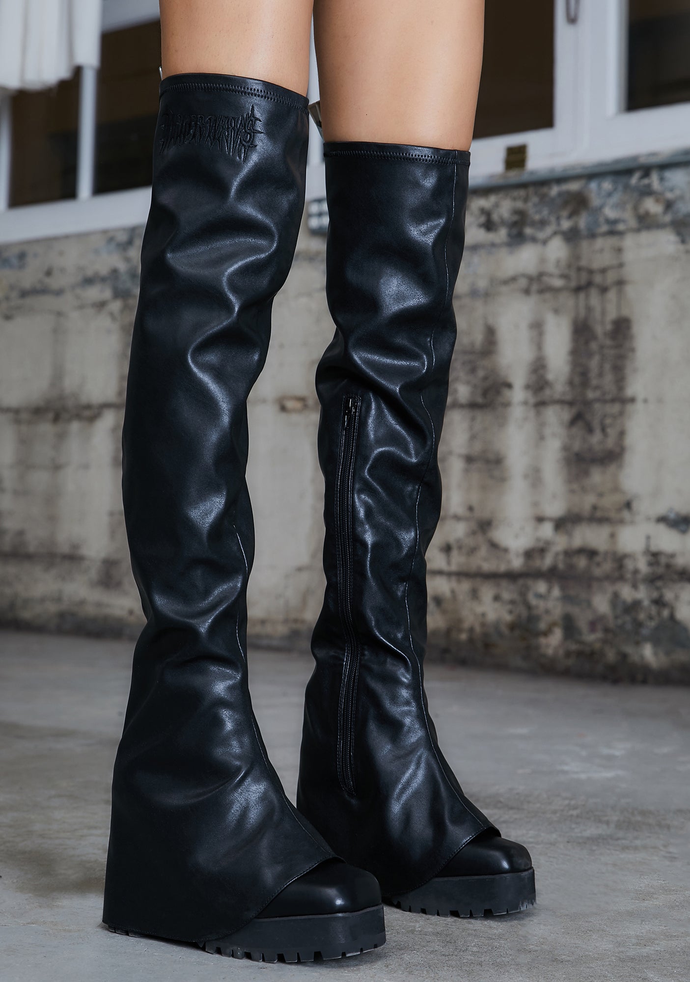 six|black
